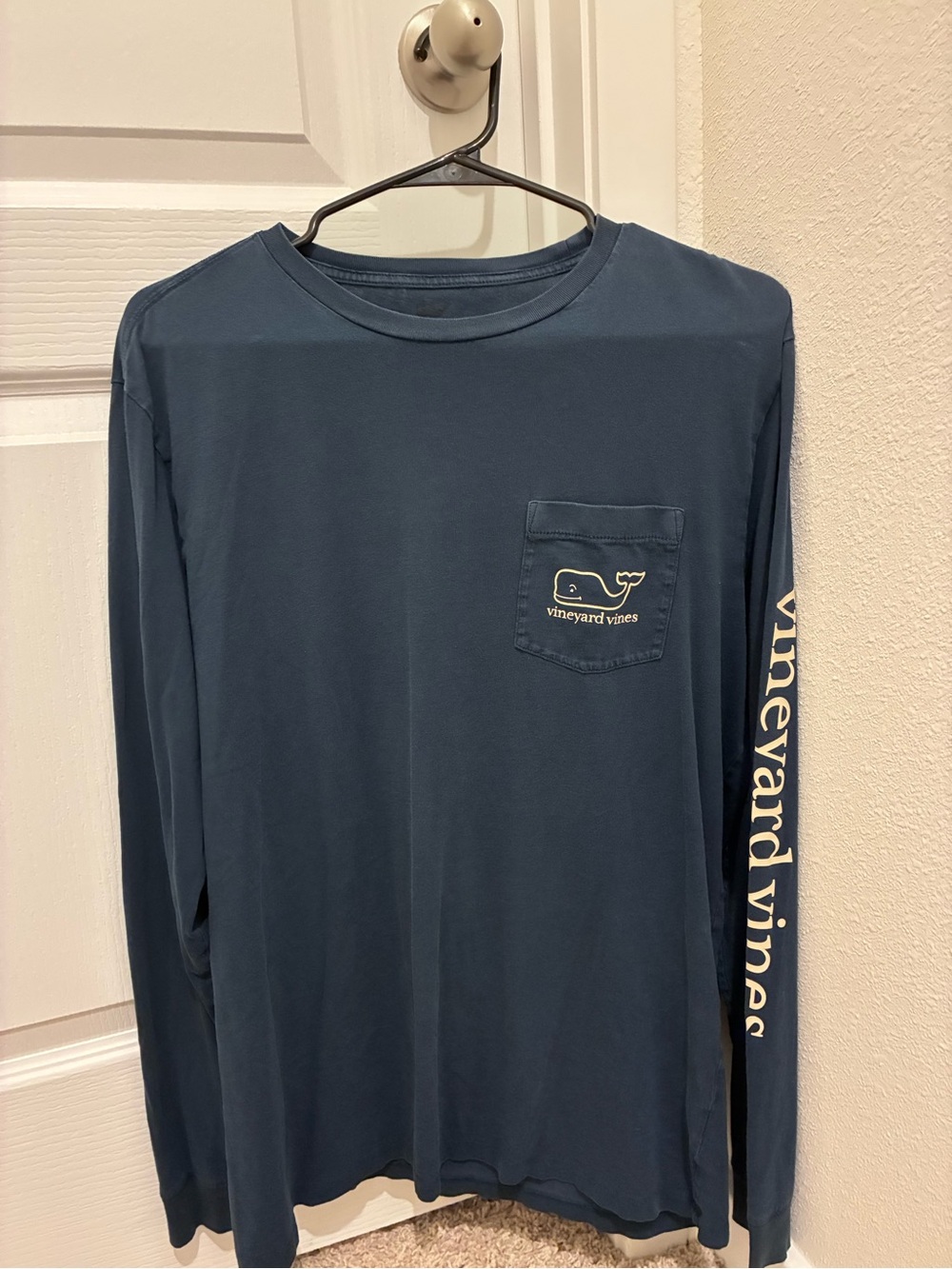 Vineyard Vines Long-Sleeve Pocket Tee in Deep Blue with White Logo